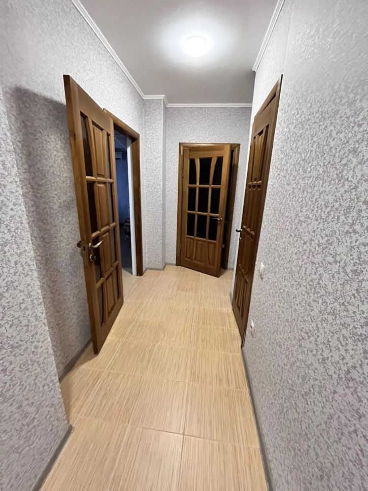 2-комн квартира Боряна ул., 20