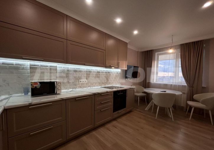 2-комн квартира бульвар Комарова, 20В/9А