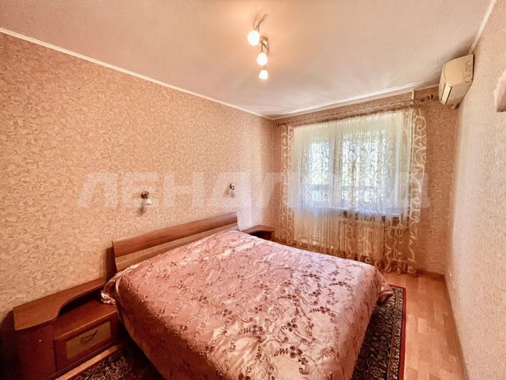 3-комн квартира улица Зорге, 37/1