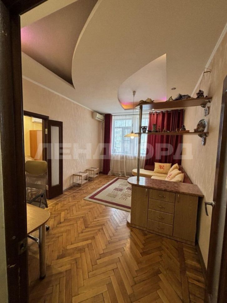 2-комн квартира Соборный переулок, 45