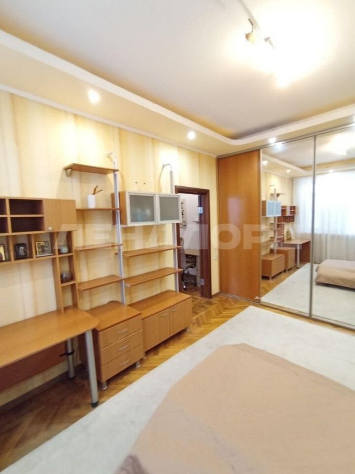 2-комн квартира Соборный переулок, 45