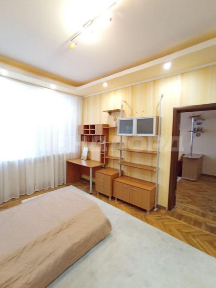 2-комн квартира Соборный переулок, 45