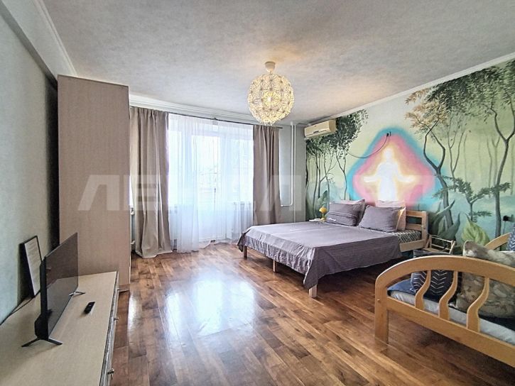 1-комн квартира улица Обороны, 43