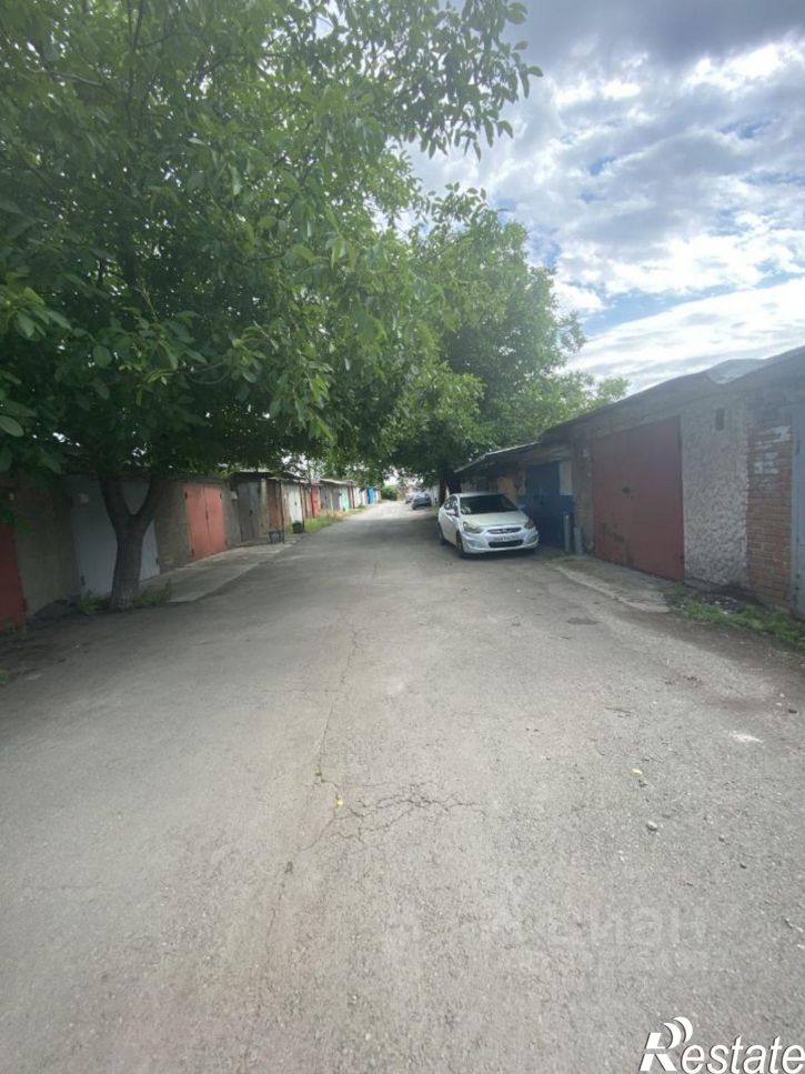Гараж/парковка Дебальцевская улица, 23,  д. 23