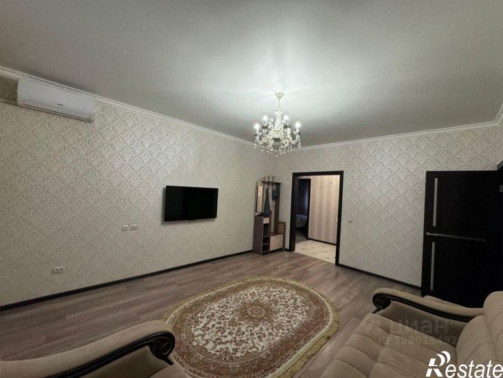 3-комн квартира улица Скачкова, 52,  д. 52