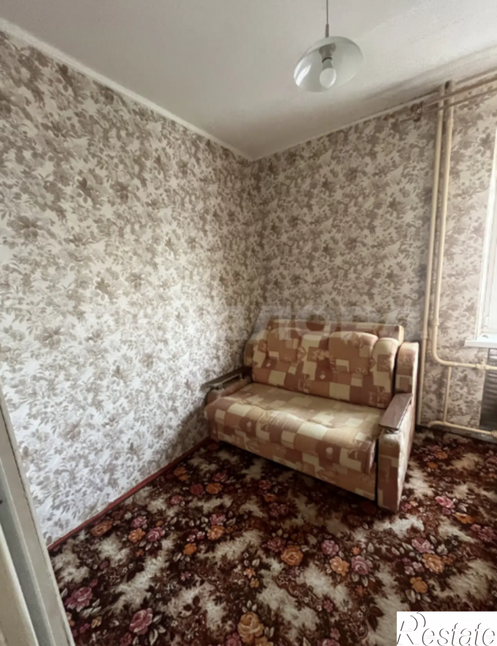 3-комн квартира Кременчугская улица, 1