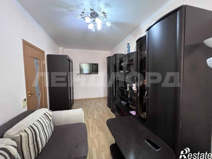 2-комн квартира улица 4-я Линия, 52