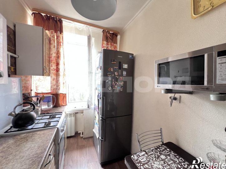 2-комн квартира улица 4-я Линия, 52