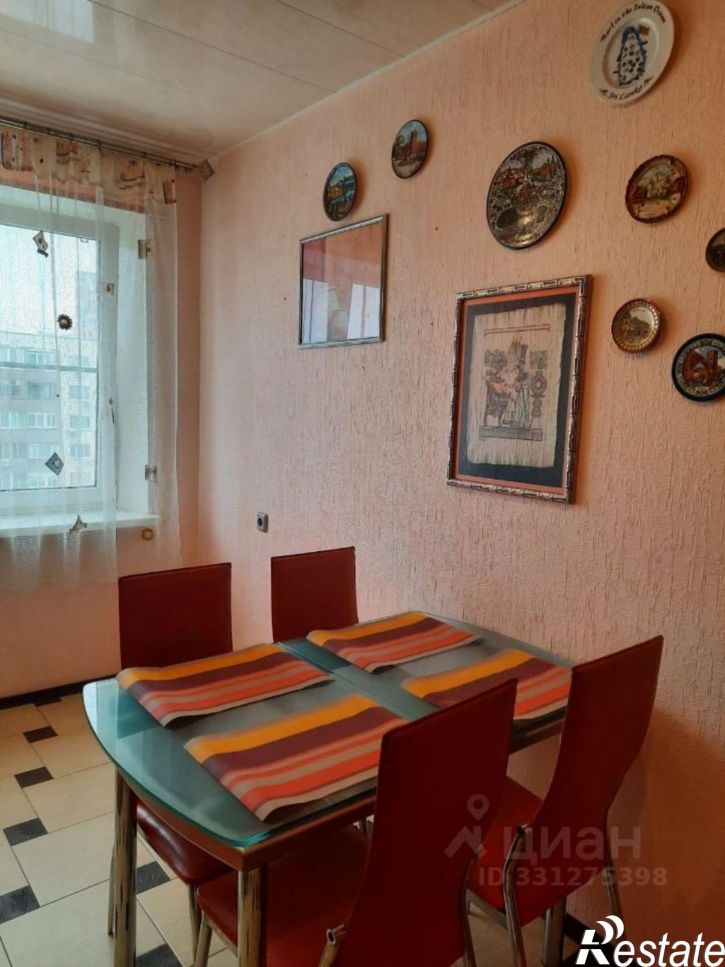 3-комн квартира б-р Комарова, 14,  д. 14