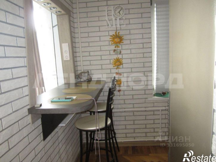 2-комн квартира ул 8-я линия, 3,  д. 3
