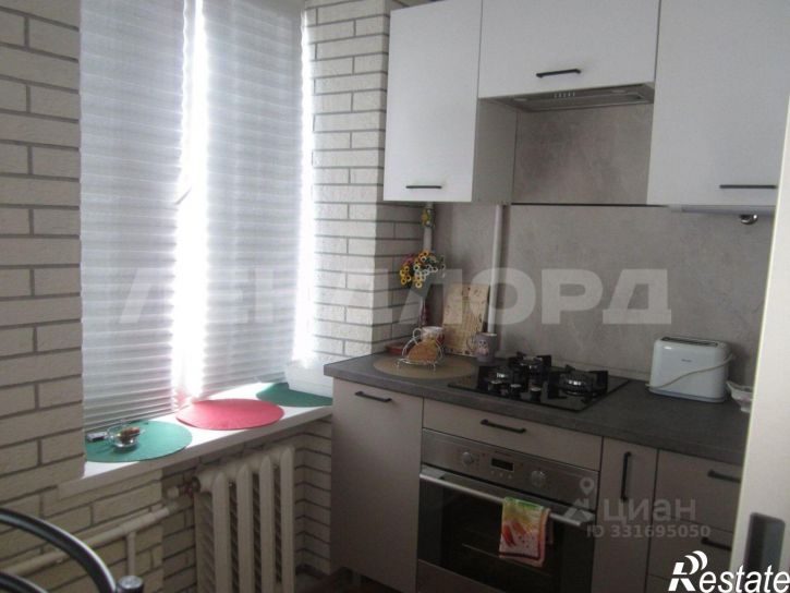 2-комн квартира ул 8-я линия, 3,  д. 3