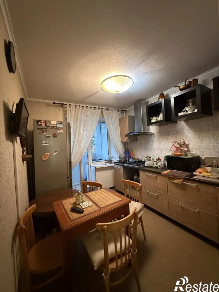 3-комн квартира Журавлева пер., 102