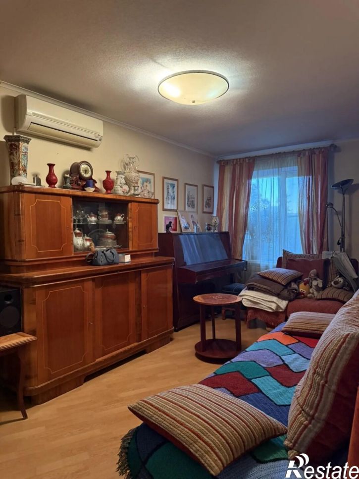 3-комн квартира Журавлева пер., 102