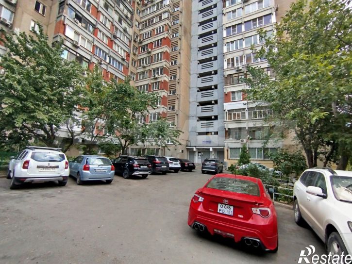 3-комн квартира Грибоедовский переулок, 2
