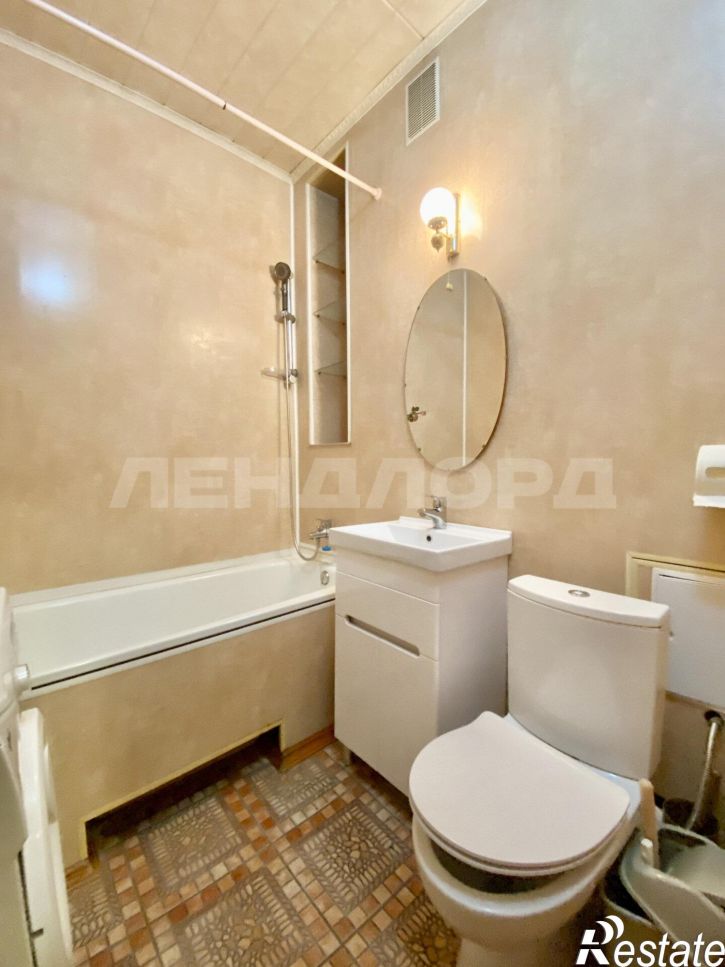 1-комн квартира улица Жмайлова, 4/5