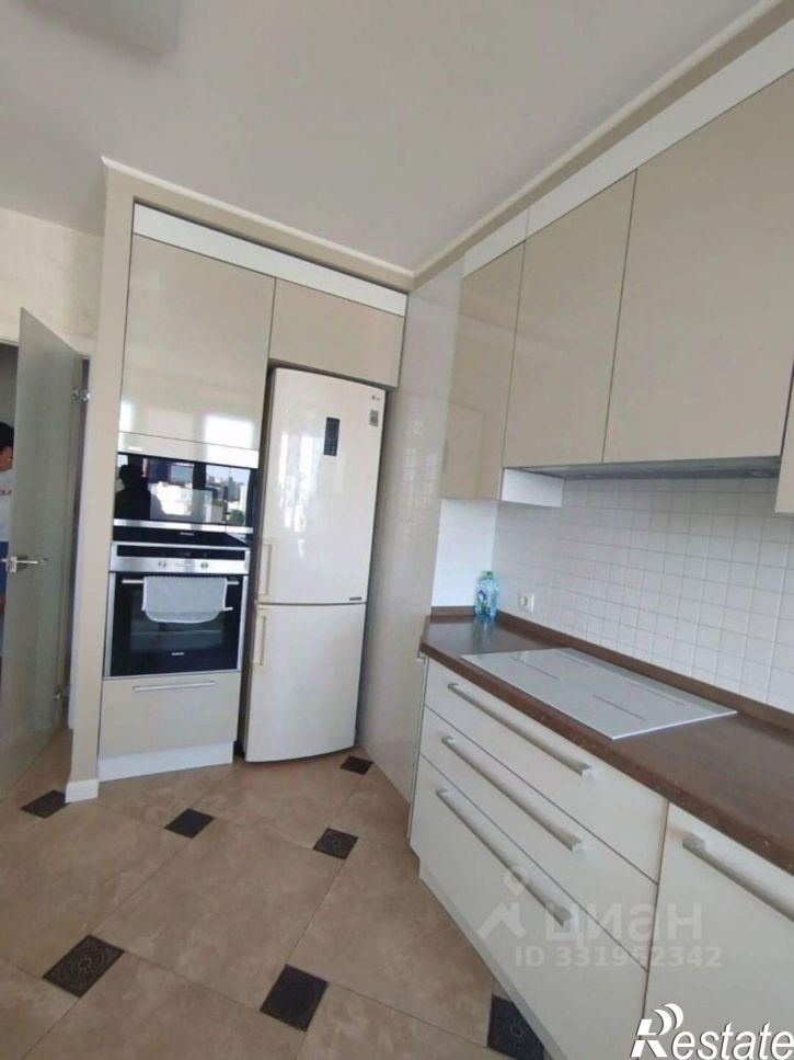 2-комн квартира Гвардейский пер, 11/2,  д. 11/2