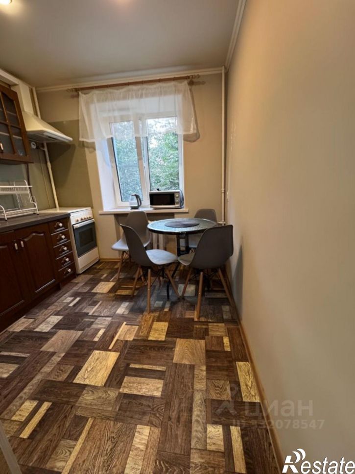 3-комн квартира Халтуринский пер, 210,  д. 210