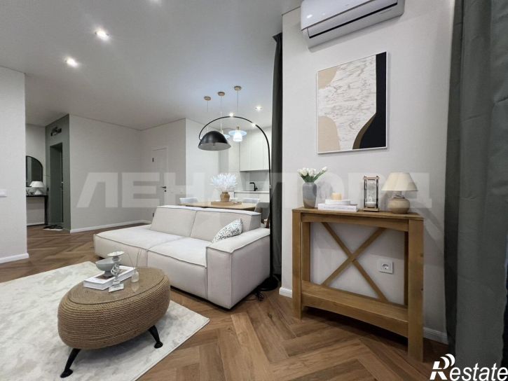 2-комн квартира улица Бориса Слюсаря, 23с2
