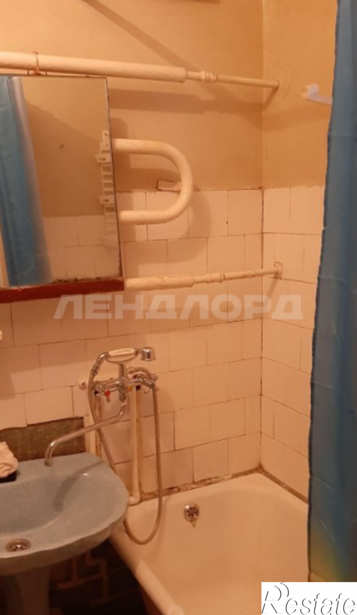 2-комн квартира улица Зорге, 8