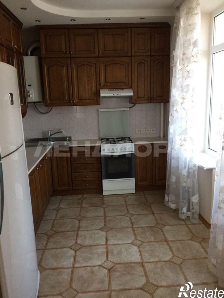 4-комн квартира улица Сержантова, 6