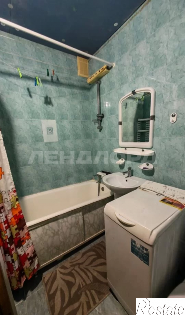 2-комн квартира улица Быковского, 3