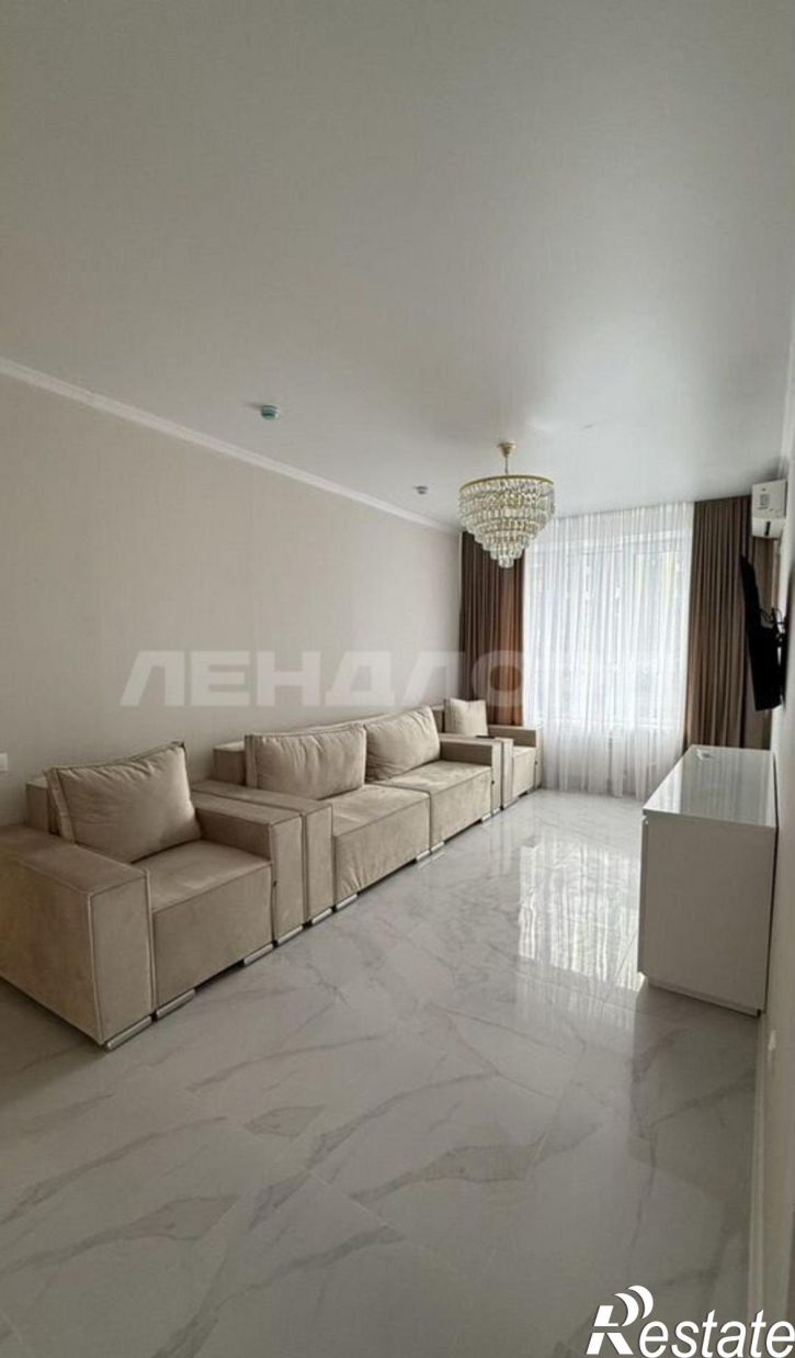 2-комн квартира улица Бориса Слюсаря, 23с2