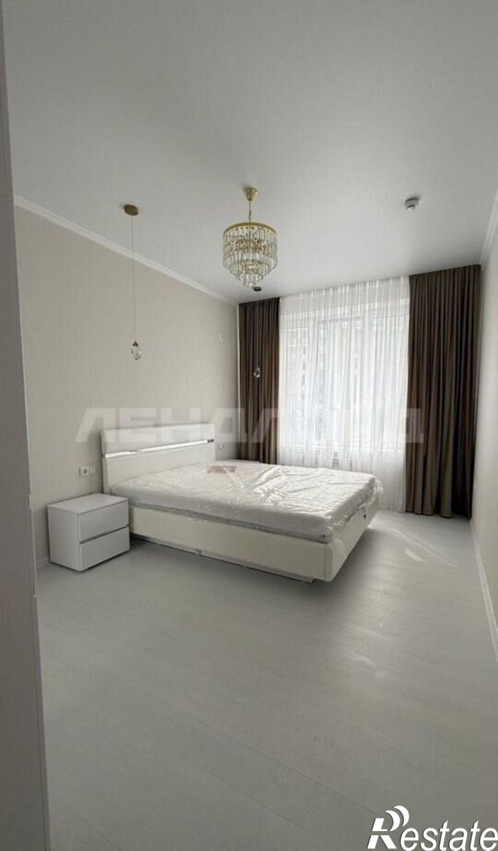 2-комн квартира улица Бориса Слюсаря, 23с2