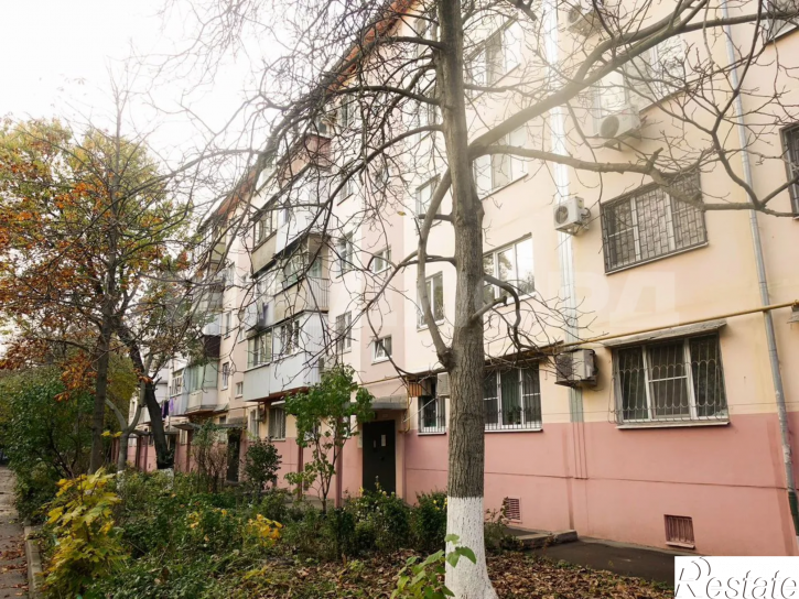 2-комн квартира улица Быковского, 3