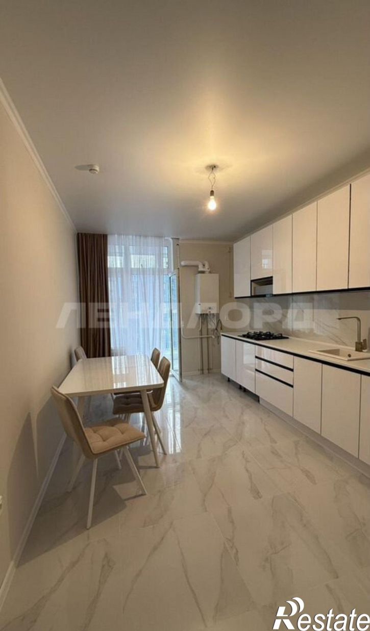 2-комн квартира улица Бориса Слюсаря, 23с2