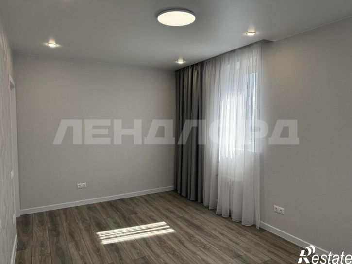 2-комн квартира улица Ткачёва, 23