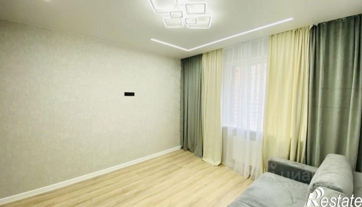 3-комн квартира ул Ткачева, 1/27,  д. 1/27