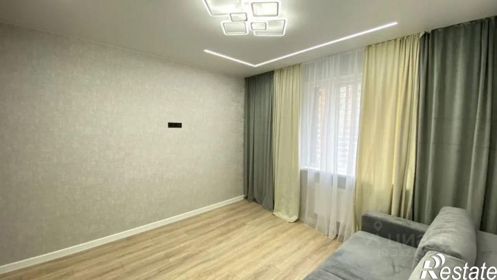 3-комн квартира ул Ткачева, 1/27,  д. 1/27