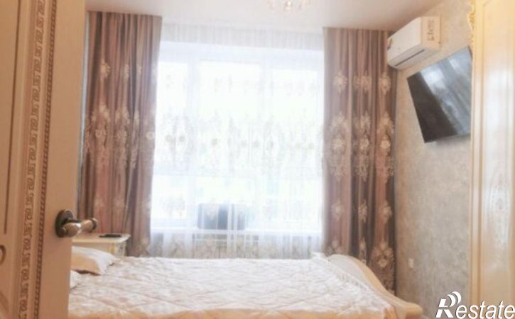 2-комн квартира ул Бориса Слюсаря, 23 2,  д. 23 2,  к. 2