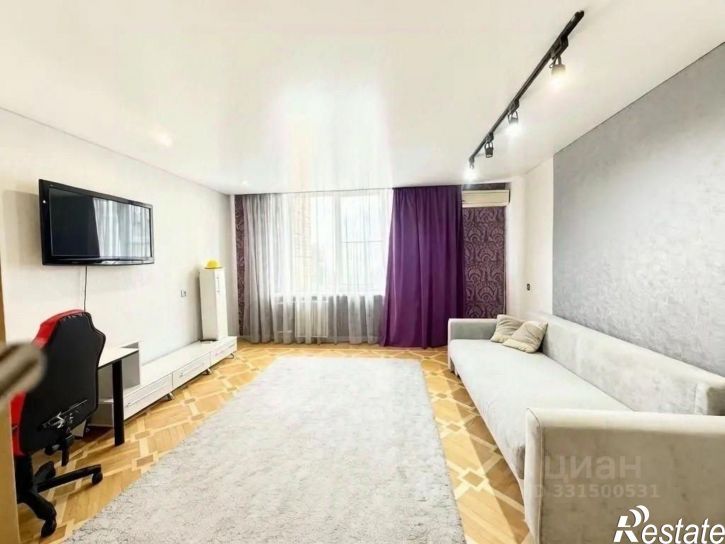 2-комн квартира Кировский пр-кт, 44,  д. 44