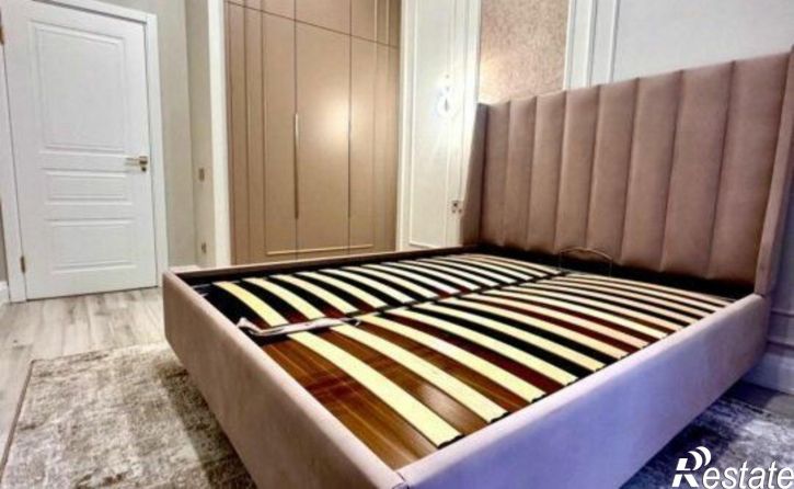 3-комн квартира пер Белоусова, 8,  д. 8