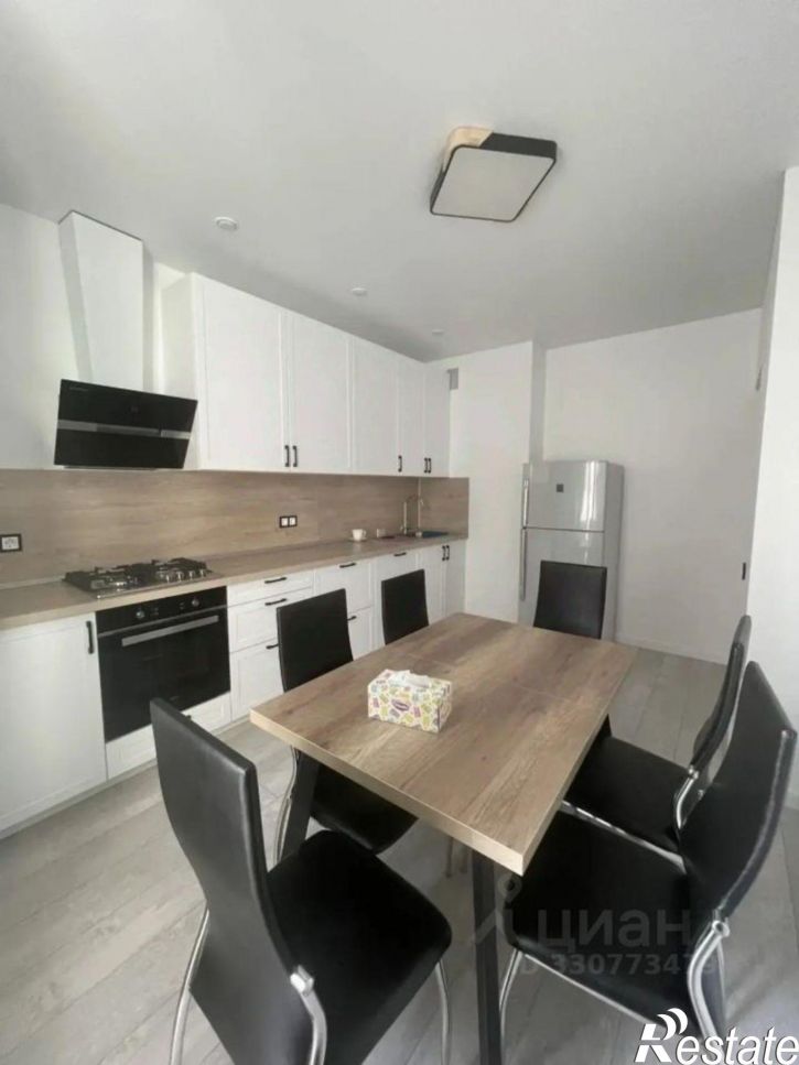 3-комн квартира ул Берберовская, 2/101 1,  д. 2/101 1,  к. 1