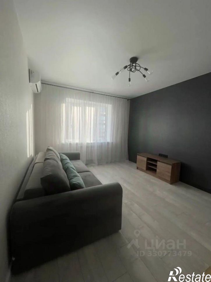 3-комн квартира ул Берберовская, 2/101 1,  д. 2/101 1,  к. 1