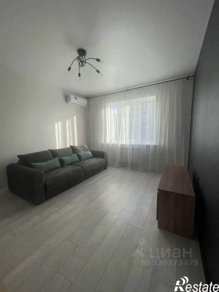 3-комн квартира ул Берберовская, 2/101 1,  д. 2/101 1,  к. 1