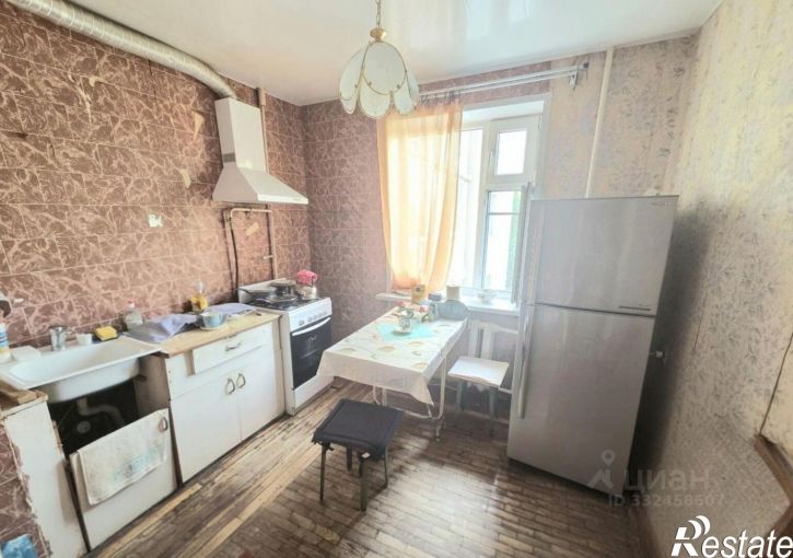 2-комн квартира б-р Комарова, 20 3,  д. 20 3,  к. 3