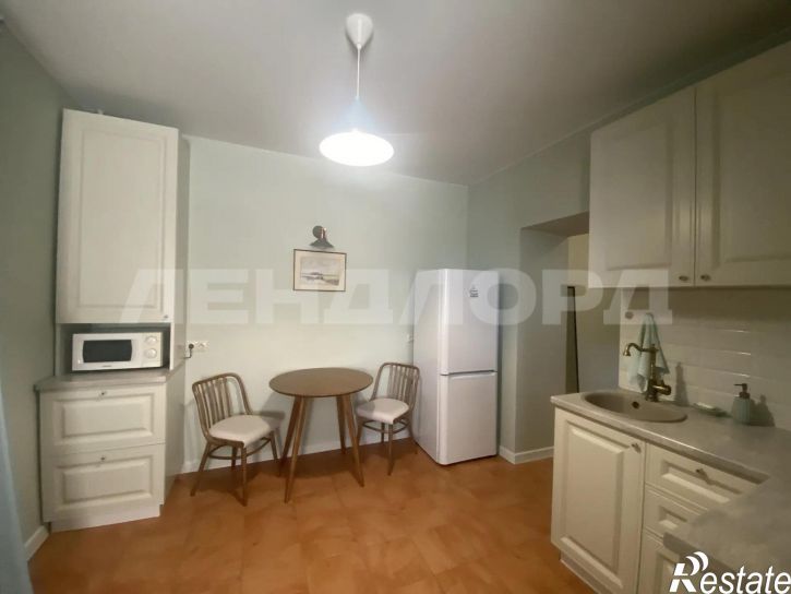1-комн квартира улица 13-я Линия, 35
