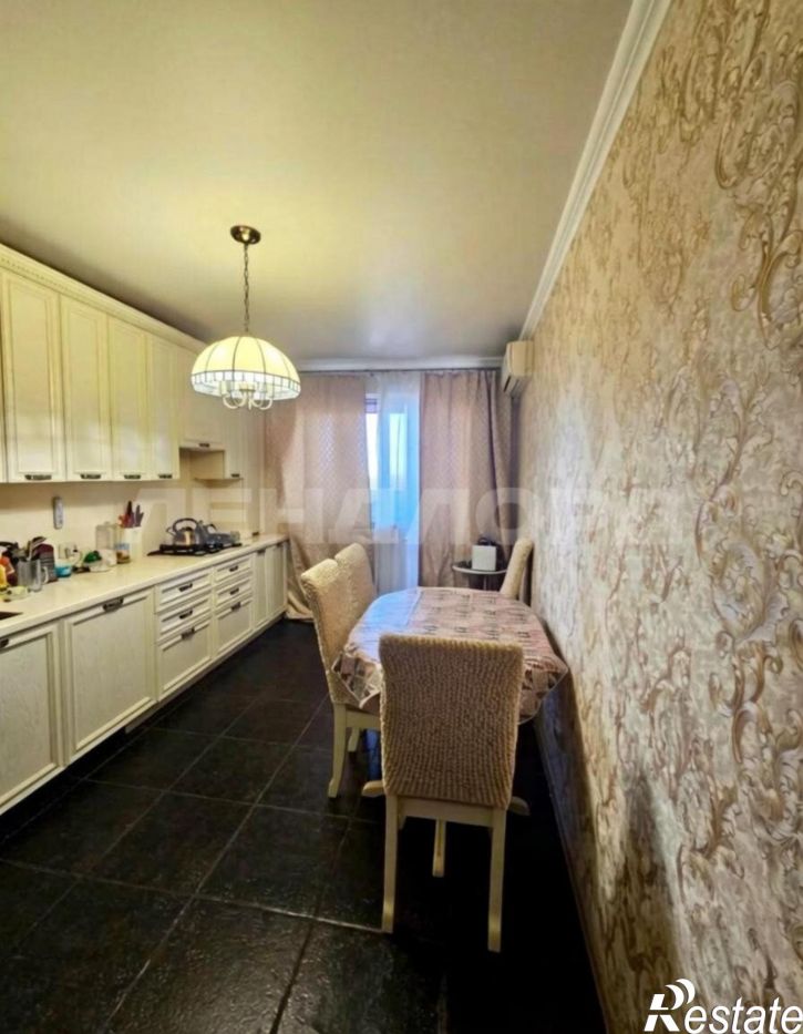 3-комн квартира Днепропетровская улица, 48Б