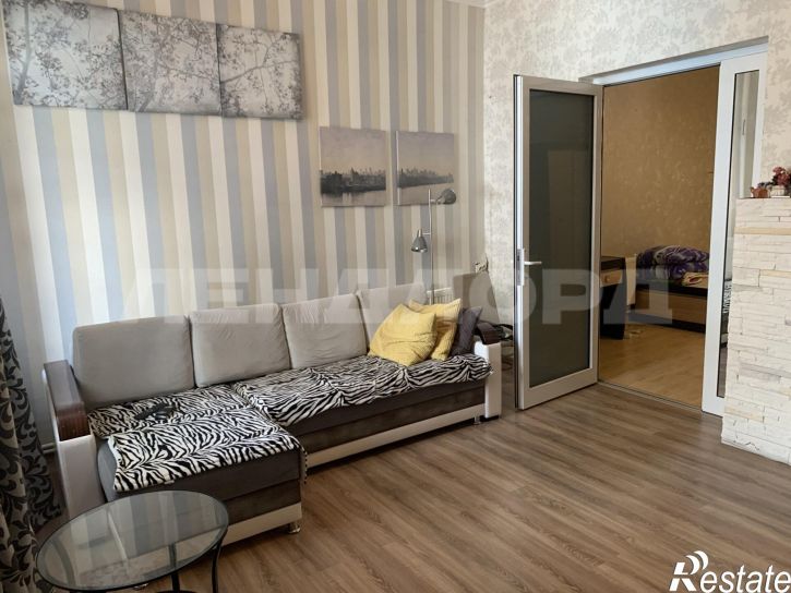 3-комн квартира улица Обороны, 60