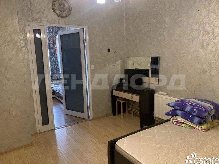 3-комн квартира улица Обороны, 60