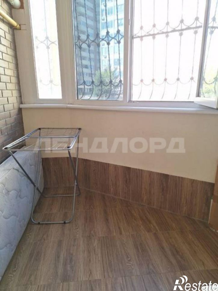1-комн квартира улица Вселенной, 2/1