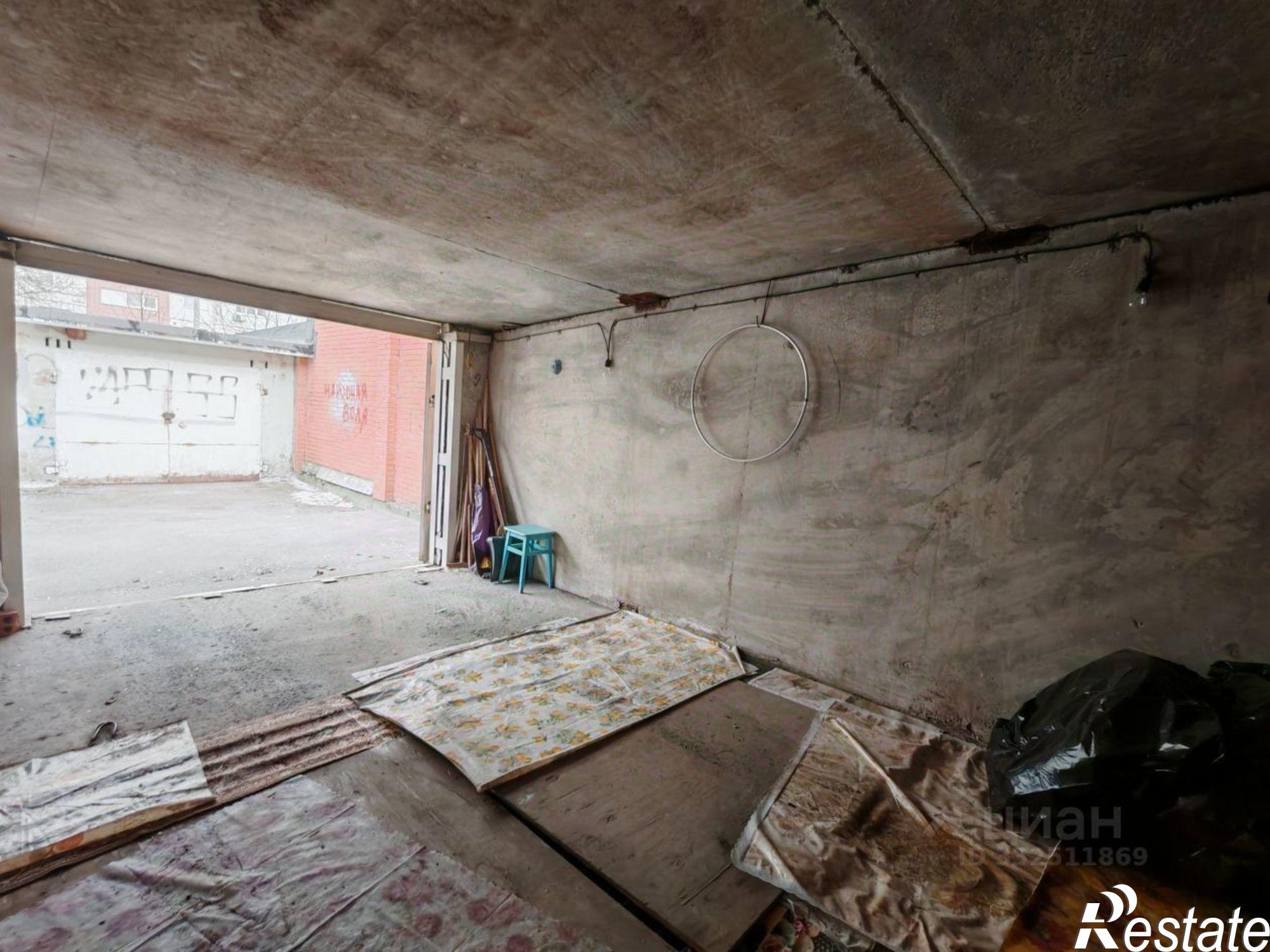 Купить гараж, место в паркинге за 2 403 860 рублей на ул Тельмана, 4