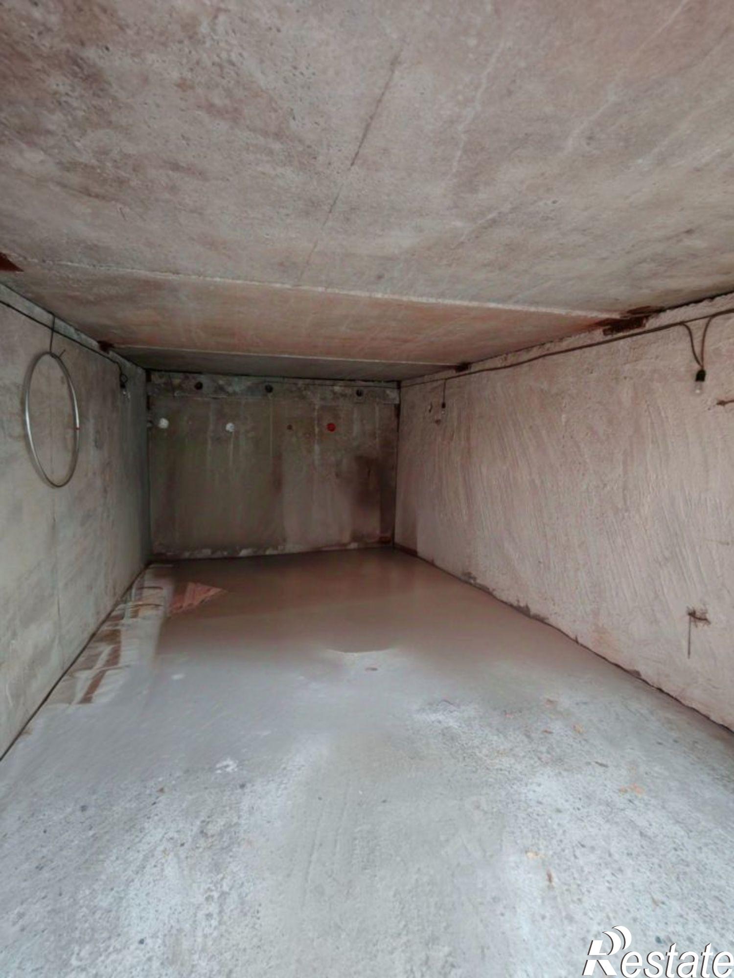 Купить гараж, место в паркинге за 2 403 860 рублей на ул Тельмана, 4