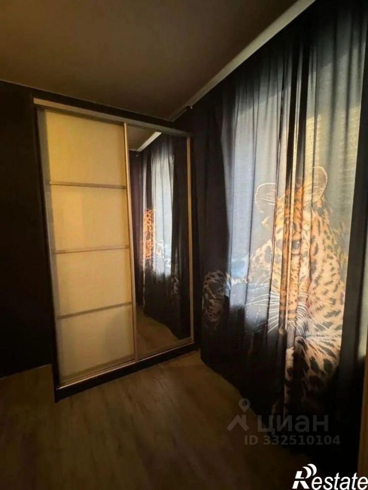 2-комн квартира ул 8-я линия, 12,  д. 12