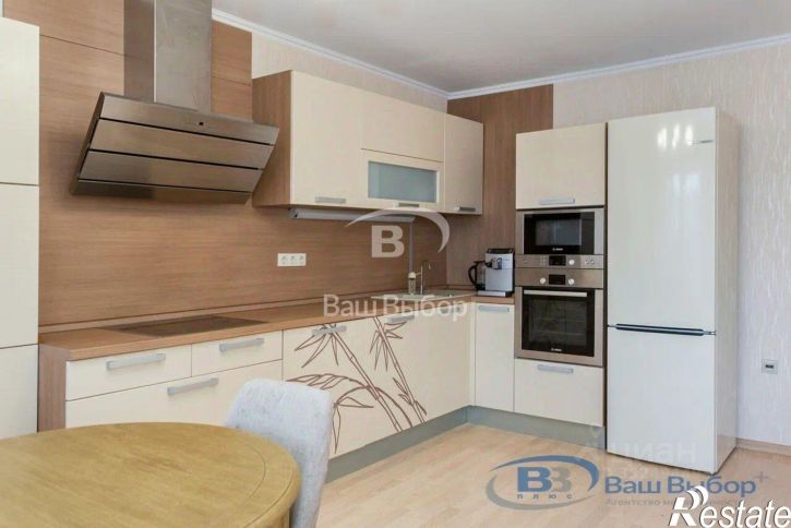 3-комн квартира ул 339-й Стрелковой Дивизии, 17,  д. 17
