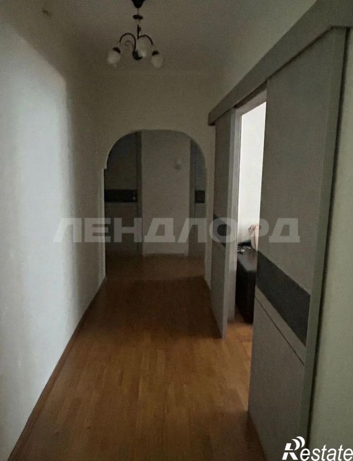 3-комн квартира улица Туполева, 3