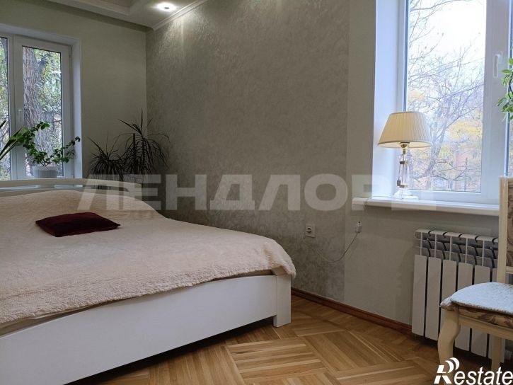 3-комн квартира улица Ларина, 43/1